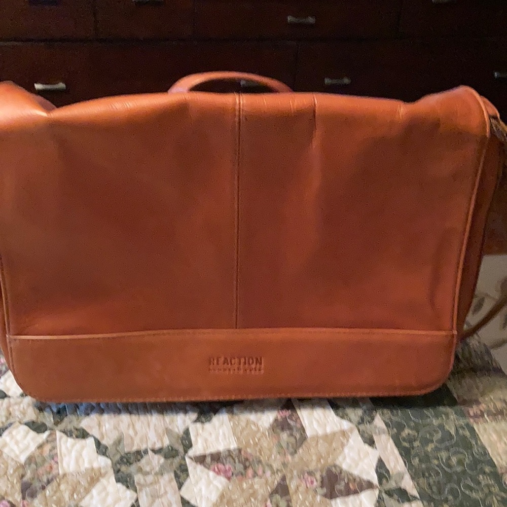 Case with strap - Picture 1 of 2